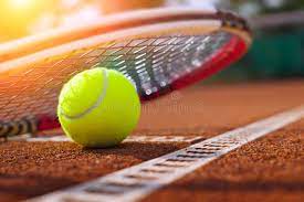 Tennis
